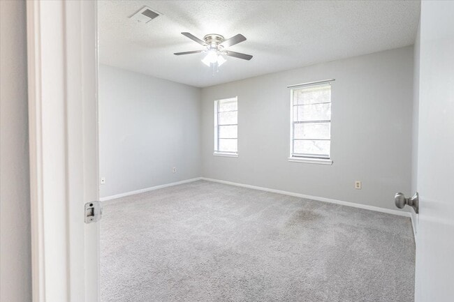 Building Photo - 1819 Briarcreek Blvd