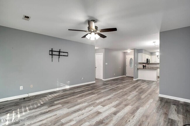 Building Photo - 1853 Tillery Square Ln