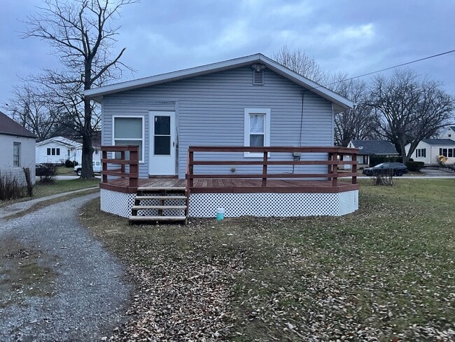 Building Photo - 2506 Clara Ave