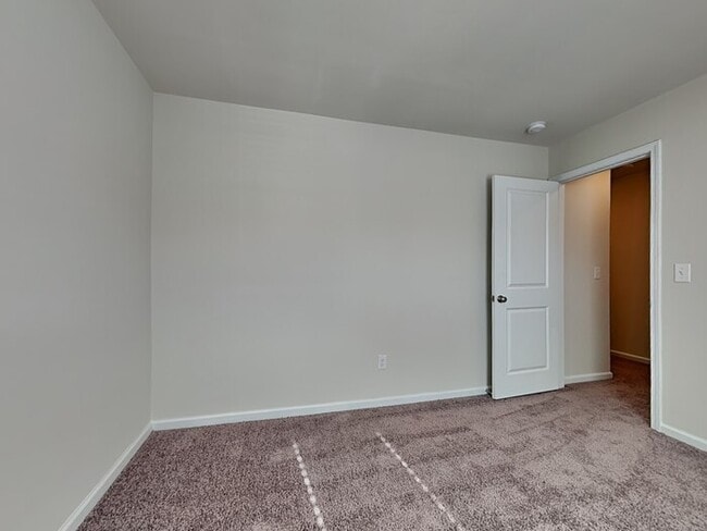 Building Photo - Available Soon!   Burnside Farms!!