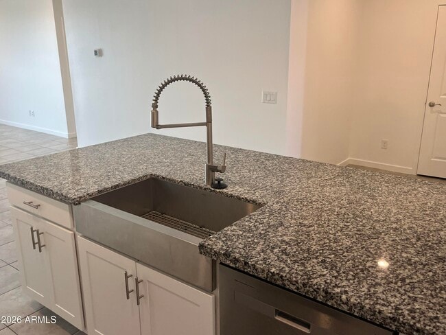 Building Photo - 19915 W Badgett Ln