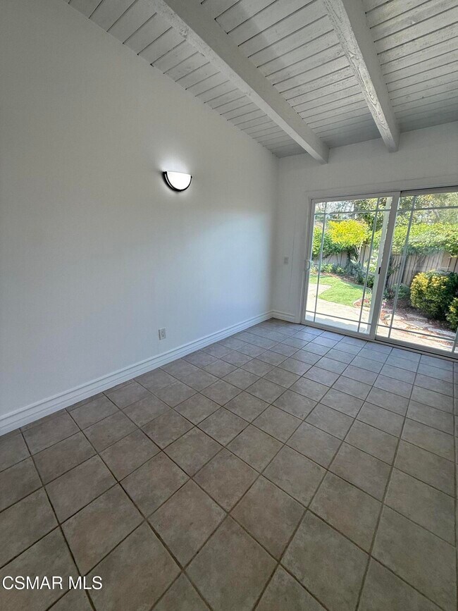 Building Photo - 914 Dunbar Ln