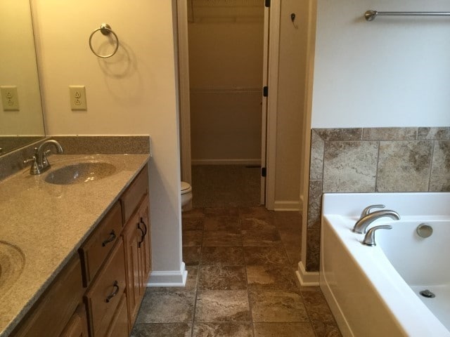 Building Photo - 103 High Ridge Dr S