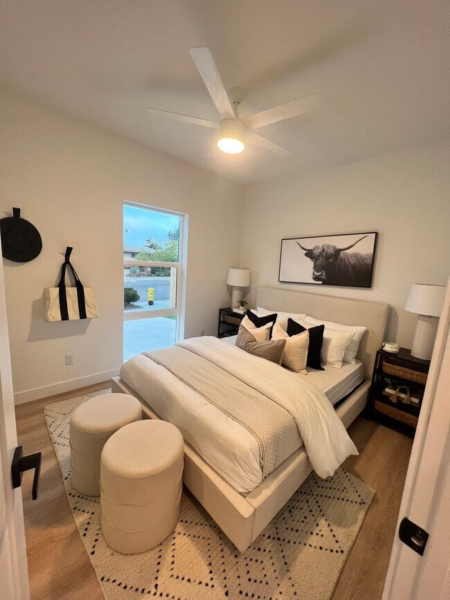 Building Photo - Remington