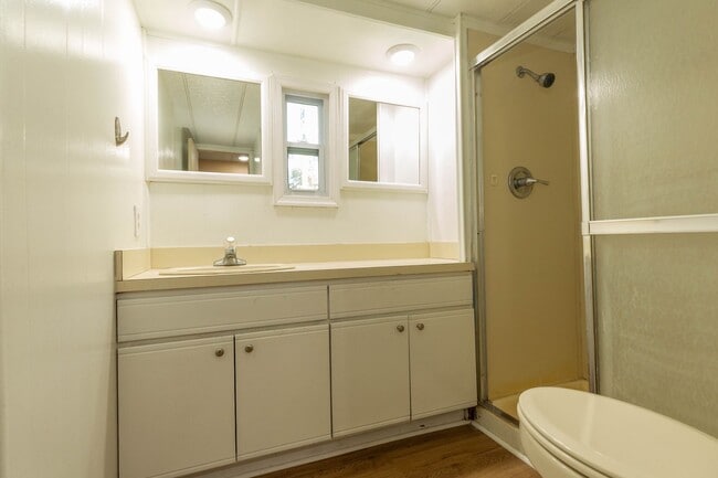 Building Photo - 2 Bed, 1 Bath, Manufactured Home in Harper...