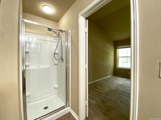 Building Photo - 13904 Belgravia Forest