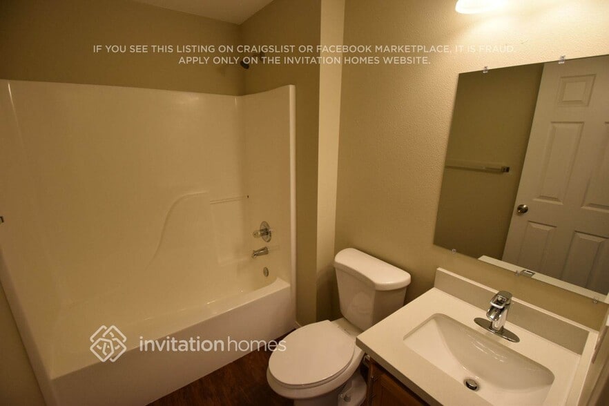 Building Photo - 4420 225th St Ct E