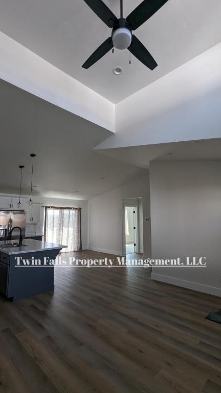 Building Photo - 1316 Kyla Ct