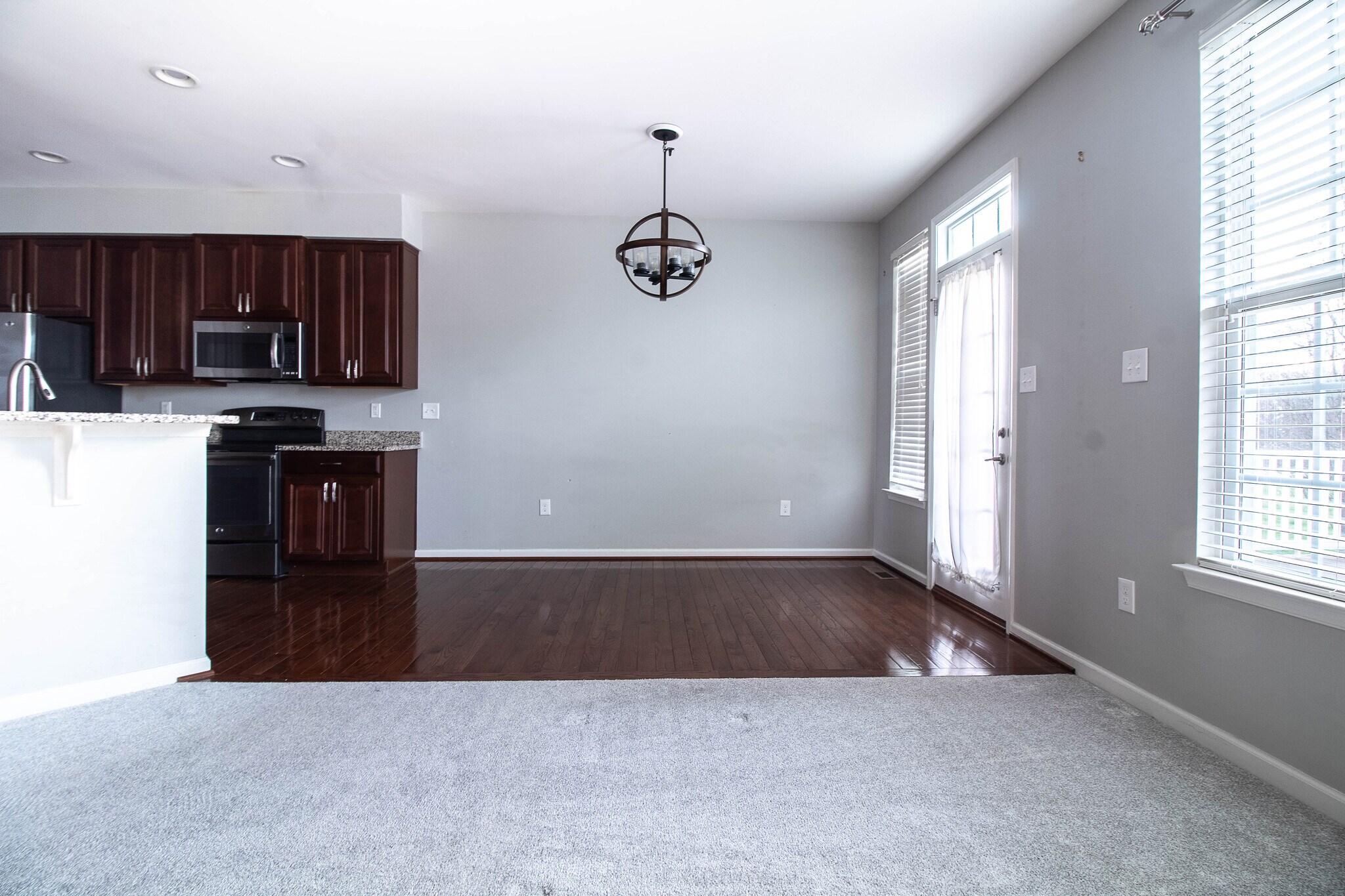 Building Photo - 143 Margaretta Dr