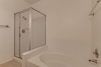 Building Photo - 1 Bedroom Condo in Green Valley on Ramsgate