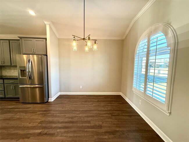 Building Photo - 9206 Anna St