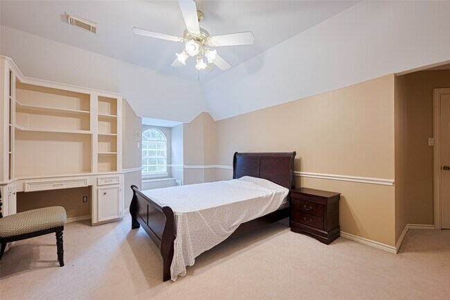 Building Photo - 3665 Maranatha Dr