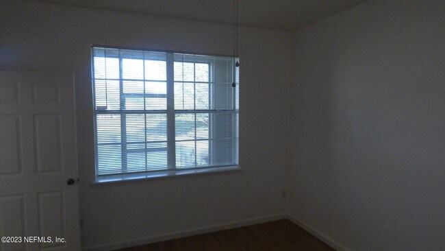Building Photo - 12301 Kernan Forest Blvd