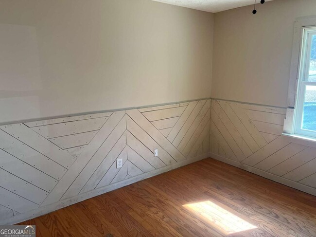 Building Photo - 1301 Hickory Ridge Trail