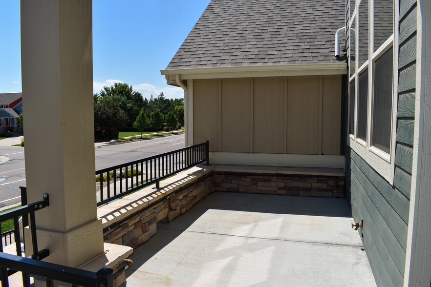 Semi-private, elevated enclosed patio - 684 Mason St