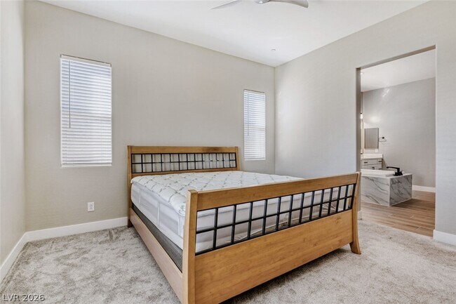 Building Photo - 76 Tatahatso Pt St