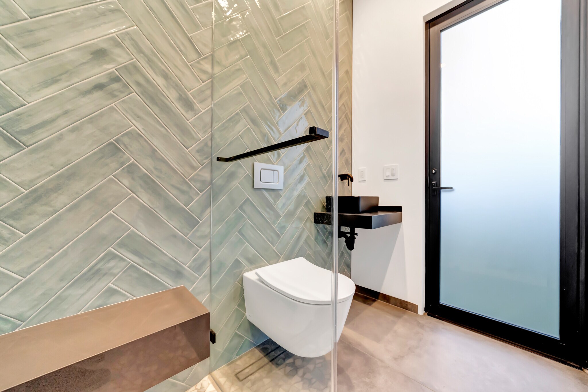 Building Photo - 5817 Ranchito Ave