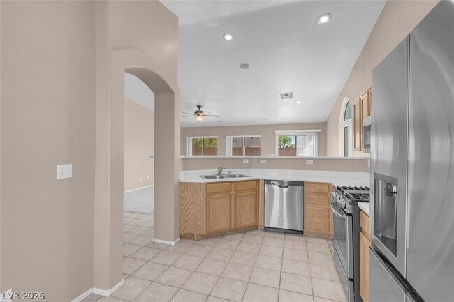 Building Photo - 2007 Mountain Sunset Ave