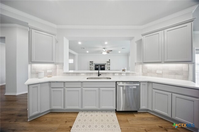 Building Photo - 711 Saddlehorn Dr