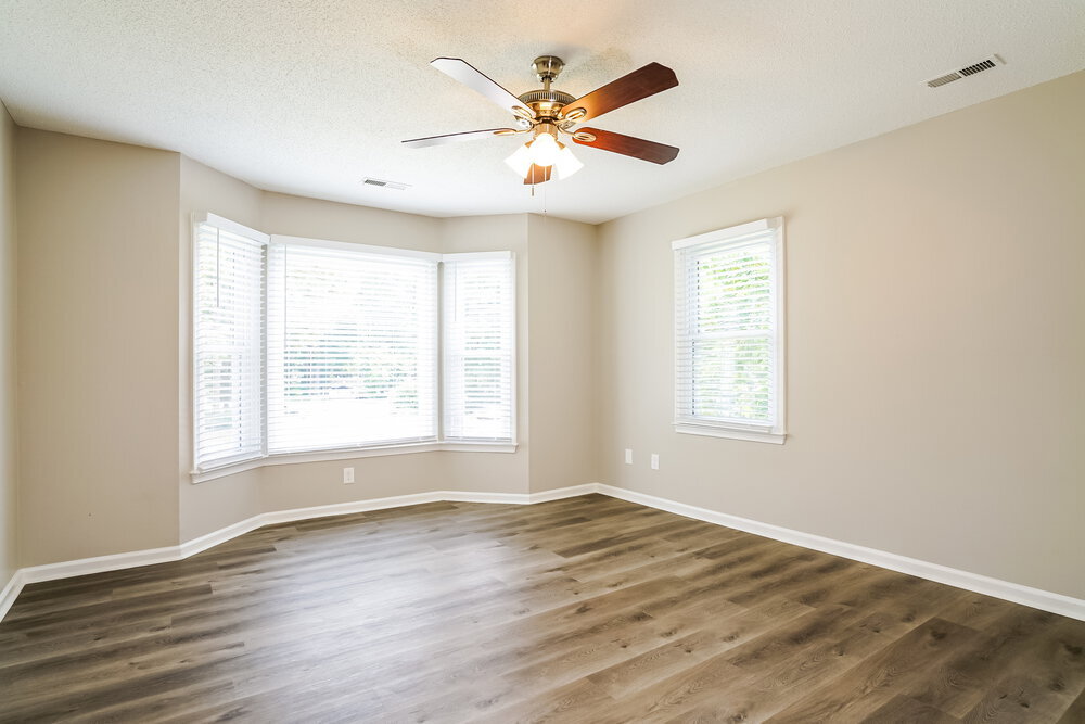 Building Photo - 1716 Netherfield Ln