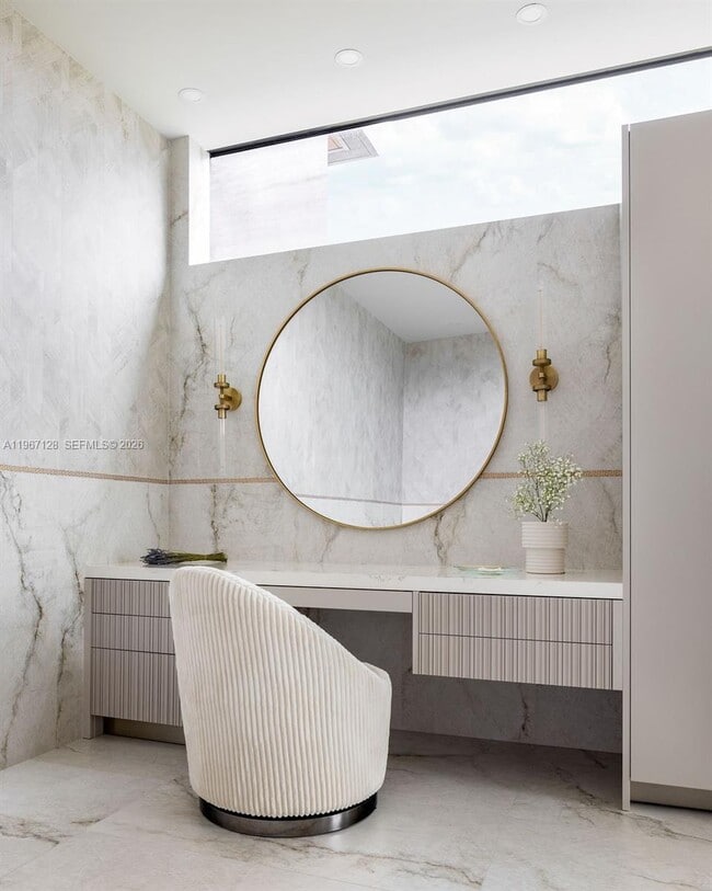 Building Photo - 1102 Washington St