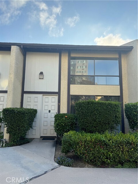 Building Photo - 3520 Maricopa St