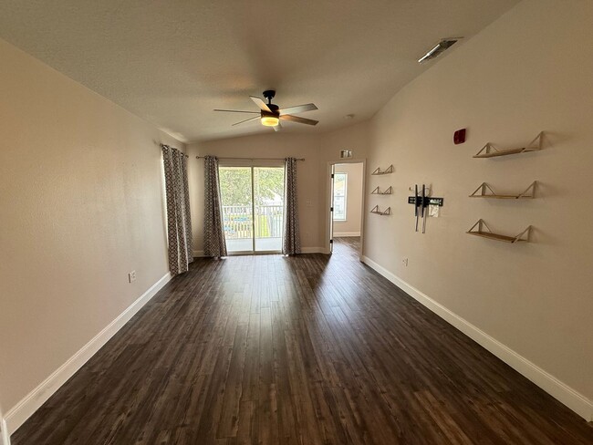 Building Photo - 8844 Grand Palms Cir