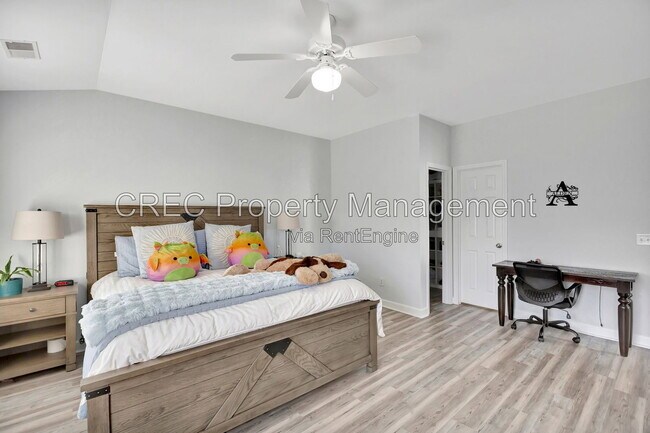 Building Photo - 147 Palm Cove Way