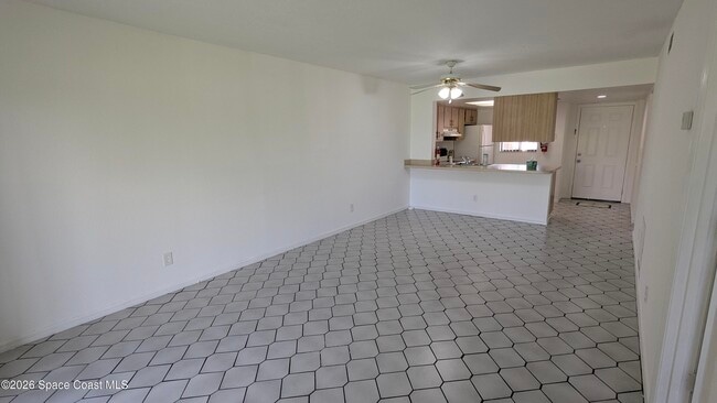 Building Photo - 1606 University Ln