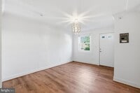 Building Photo - 1701 Montello Ave NE