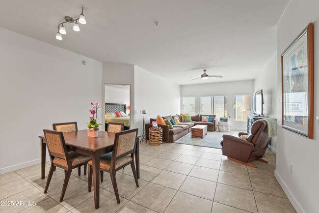 Building Photo - 5450 E Deer Valley Dr