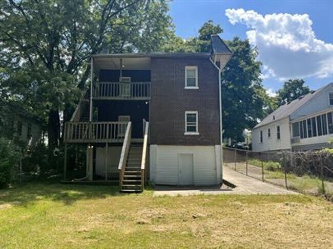 Building Photo - 3907 Northwestern Pkwy