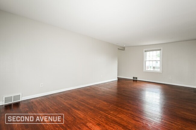 Building Photo - 947 Garden City Dr