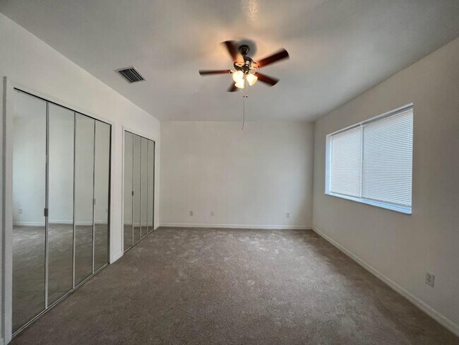 Building Photo - 9634 Roundstone Cir