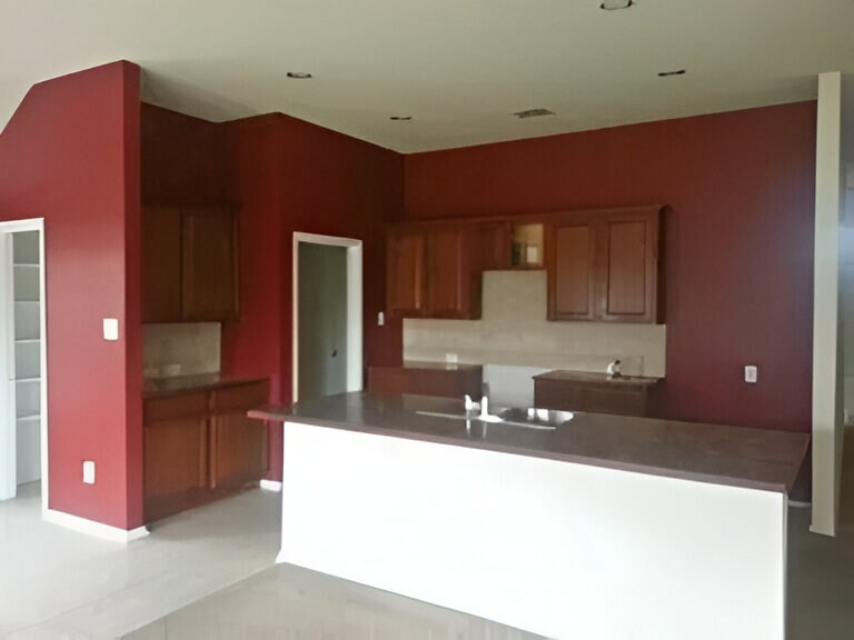 Building Photo - 400 Angler Dr