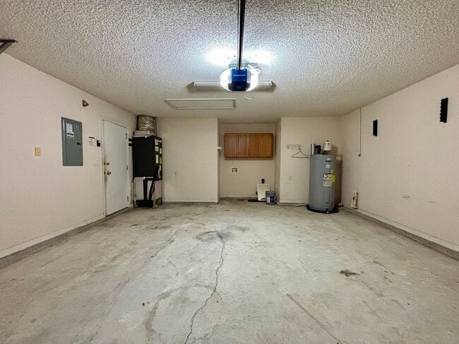 Building Photo - 312 Turtle Dove Dr