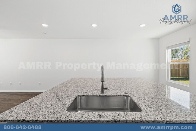 Building Photo - New Beginnings Start At AMRR: Columbia Crossing 3 Bedroom!