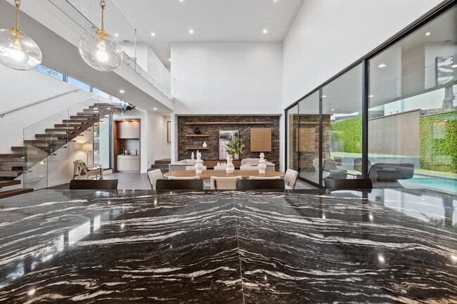Building Photo - 3500 Cactus Wren Way