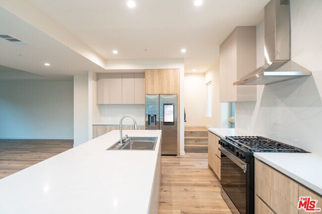 Building Photo - 4041 Sawtelle Blvd