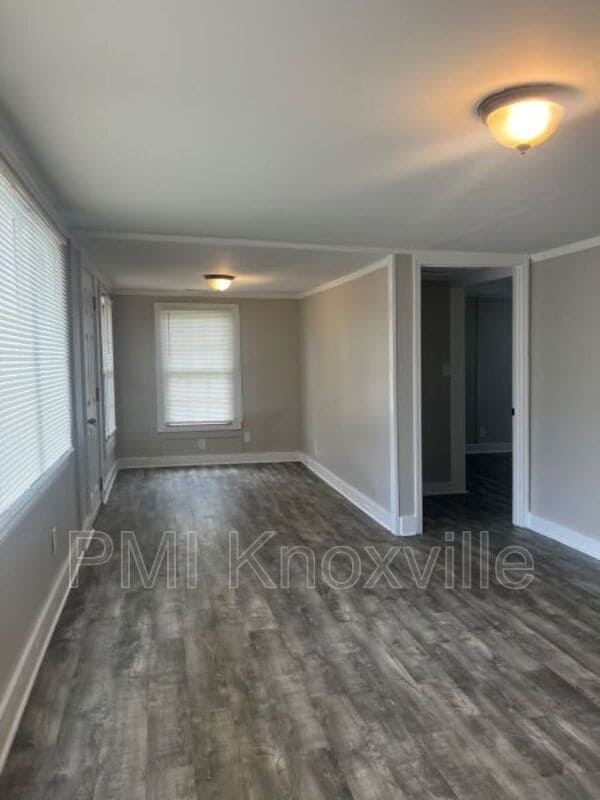 Building Photo - 415 Landau Dr