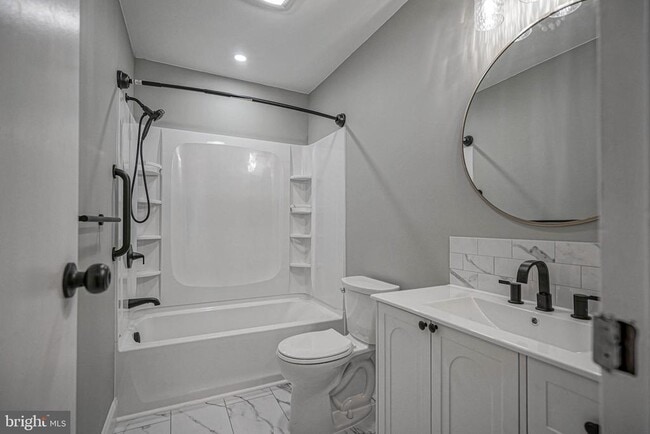 Building Photo - 20 Deborah Ln