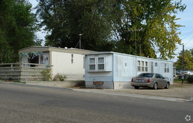 Primary Photo - 412 10th Ave N