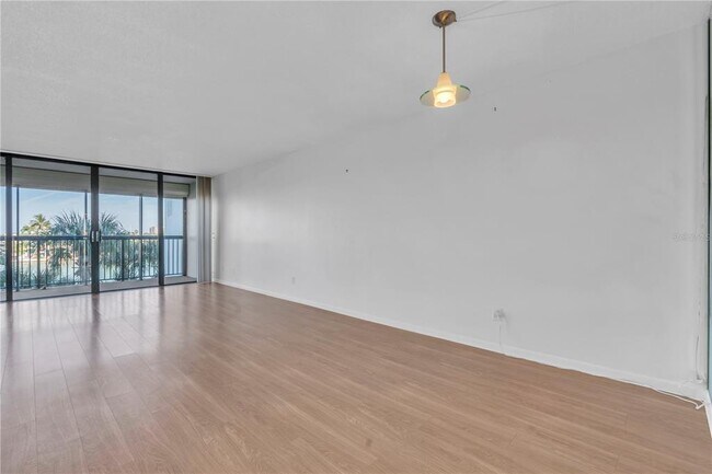 Building Photo - 9495 Blind Pass Rd