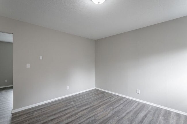 Building Photo - 113 Goodson Ave