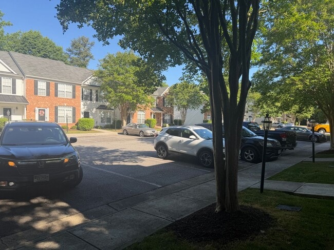 Building Photo - Upgraded 3 Bedroom Townhome North Chesterfield