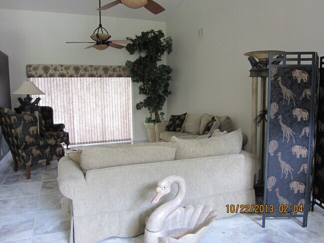 Building Photo - 6325 Winding Lake Dr