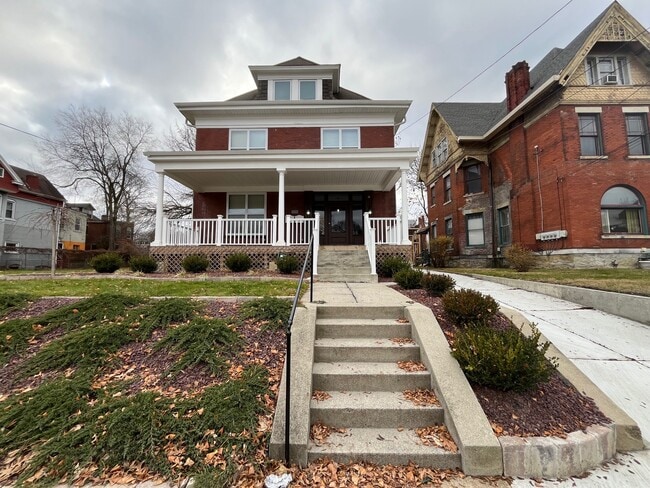 Building Photo - 6736 McPherson Blvd