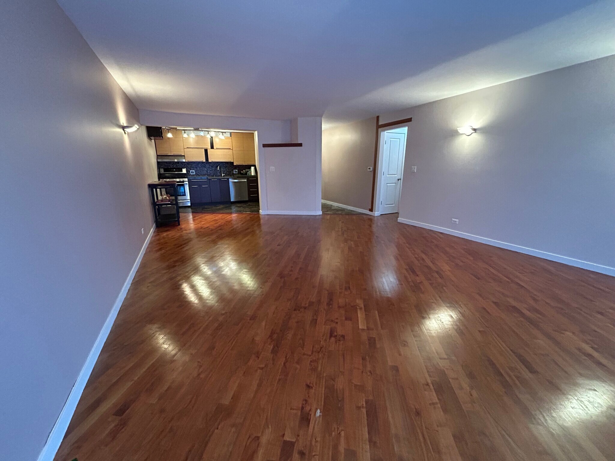Building Photo - 5400 Carriageway Dr