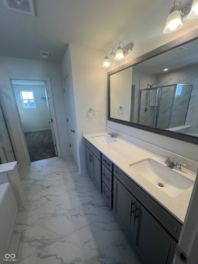 Building Photo - 5374 Noble Crossing Pkwy W