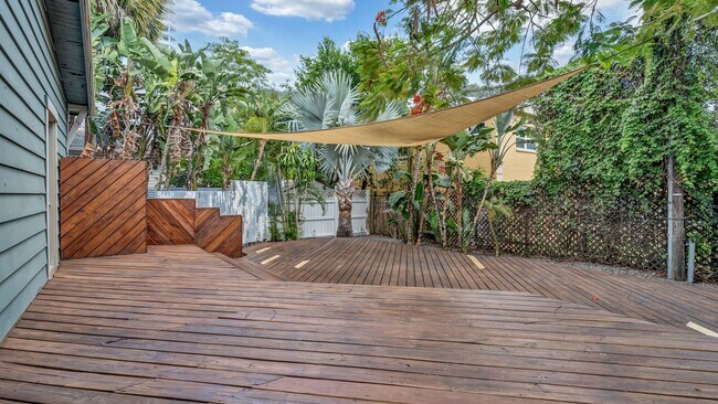 Building Photo - Charming 2BR/2BA with Bonus Room South Tam...